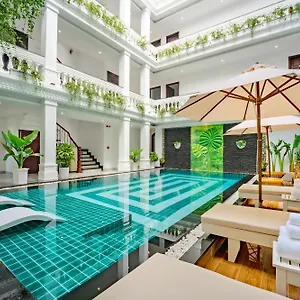 ha-royal-boutique.hotelsofhoian.com/