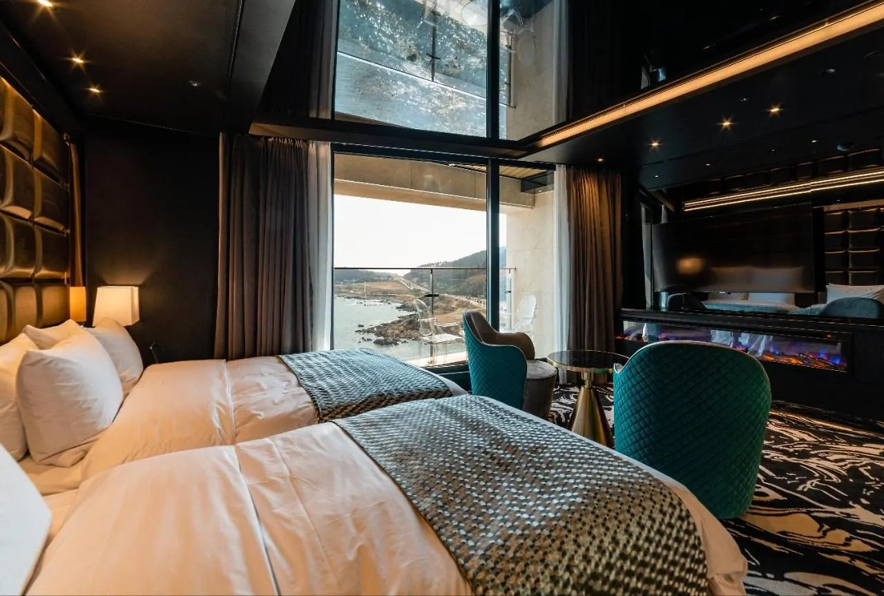 Best Louis Hamilton Hotel Ocean Terrace Busan 0*,  South Korea